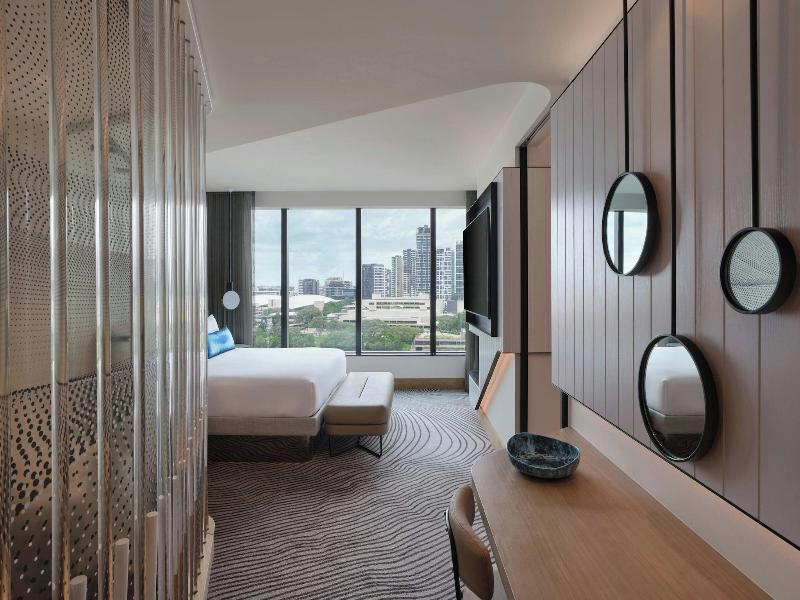 W Brisbane image