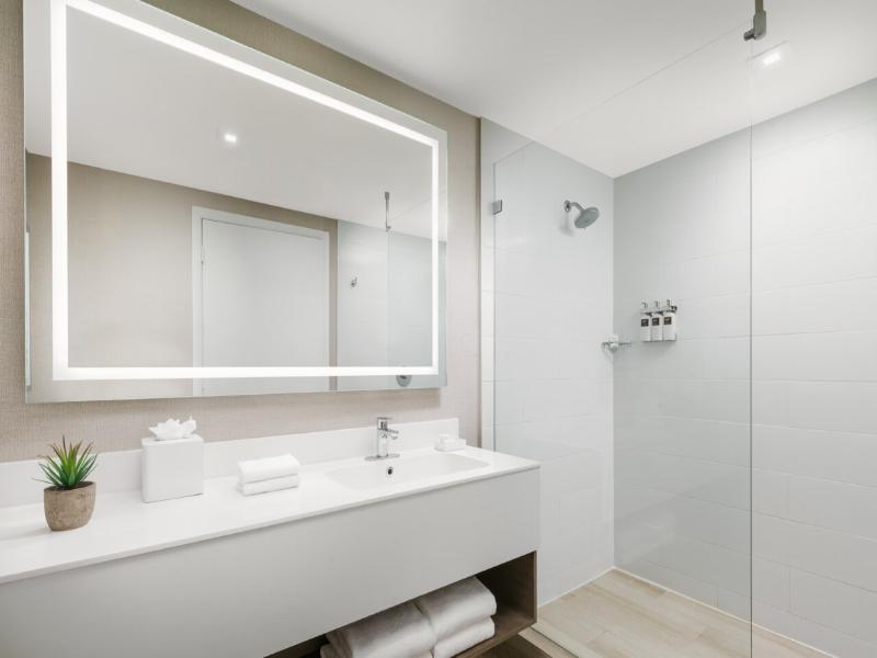 The Altair Hotel Bay Harbor Miami image