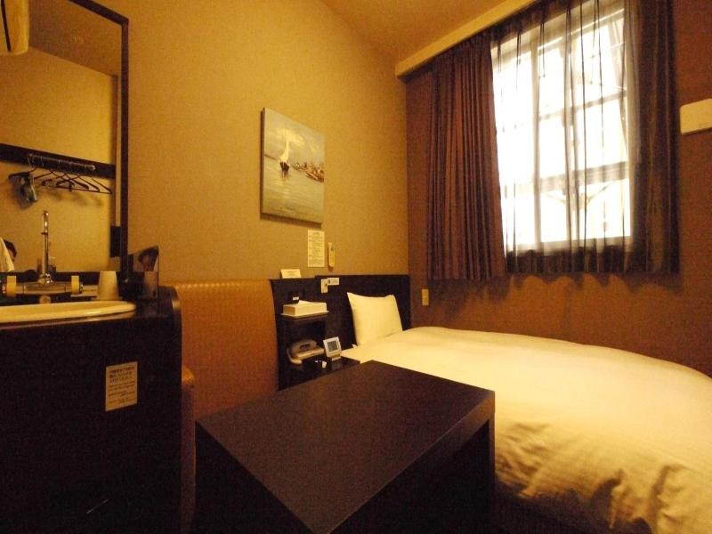 Hotel Route Inn Tsuruga Ekimae image