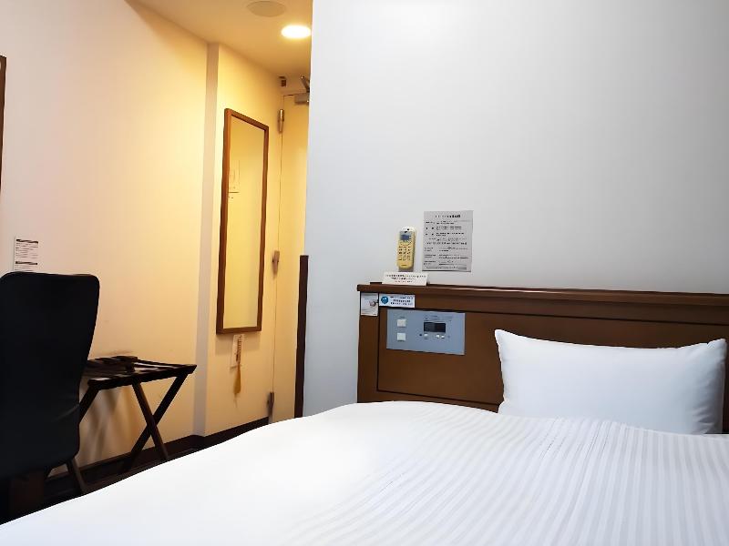 Hotel Route Inn Tsuruga Ekimae image