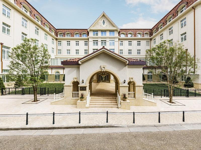 Takarazuka Hotel image