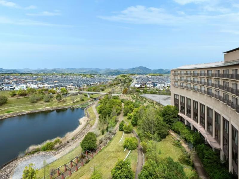 Holiday Inn Kobe Sanda by IHG image
