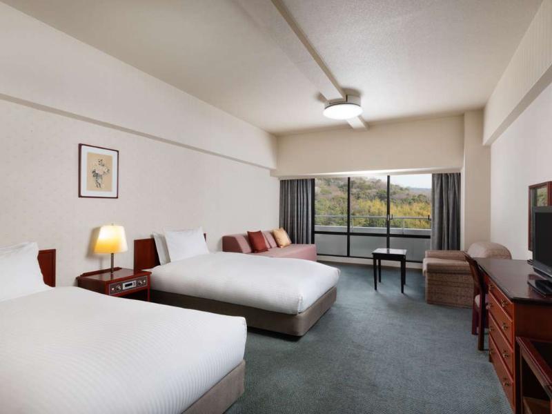 Mercure Kochi Tosa Resort & Spa image
