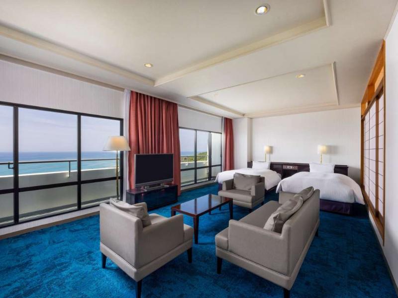 Mercure Kochi Tosa Resort & Spa image