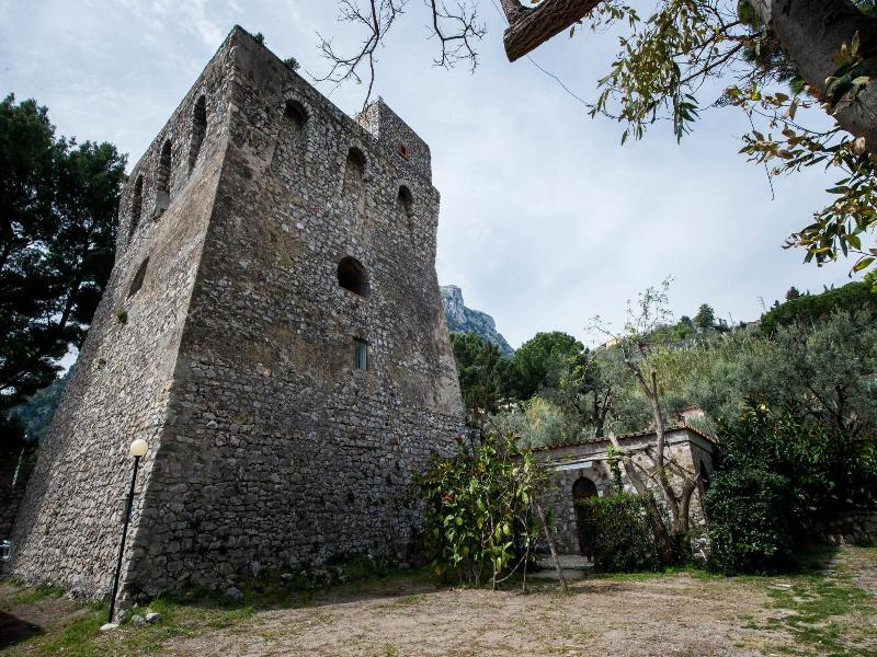 Marina del Cantone Chalet image