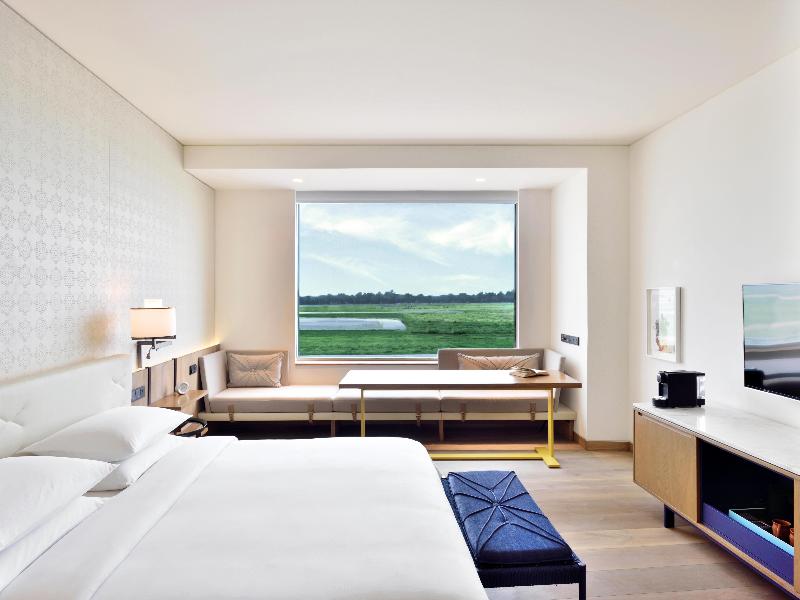 Andaz Delhi, By Hyatt image