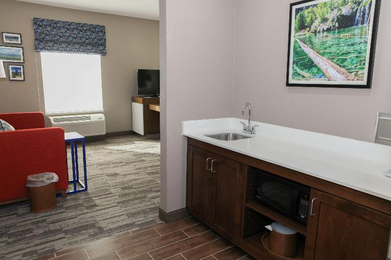 Hampton Inn And Suites Lafayette Medical Center image