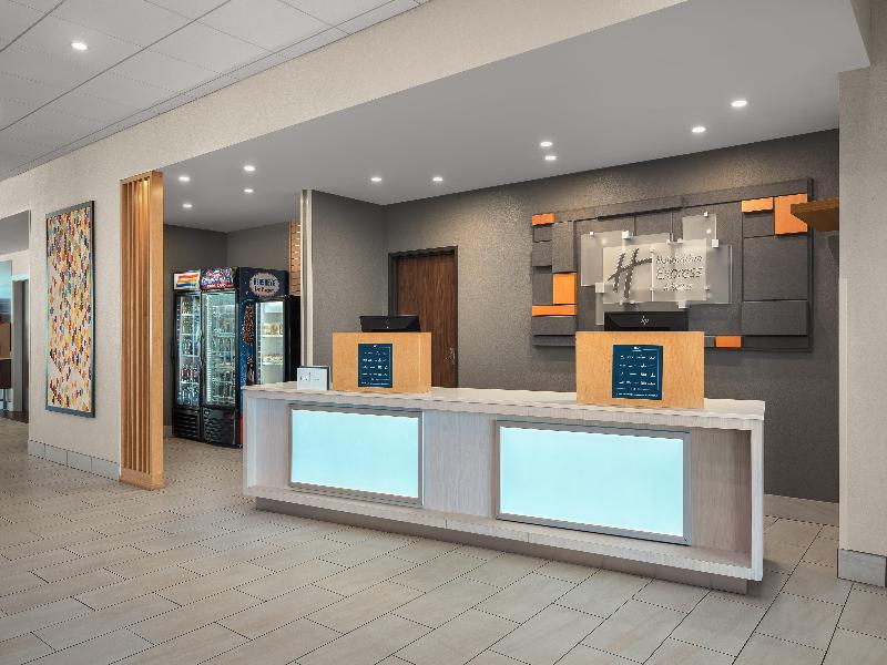 Holiday Inn Express & Suites West Melbourne image