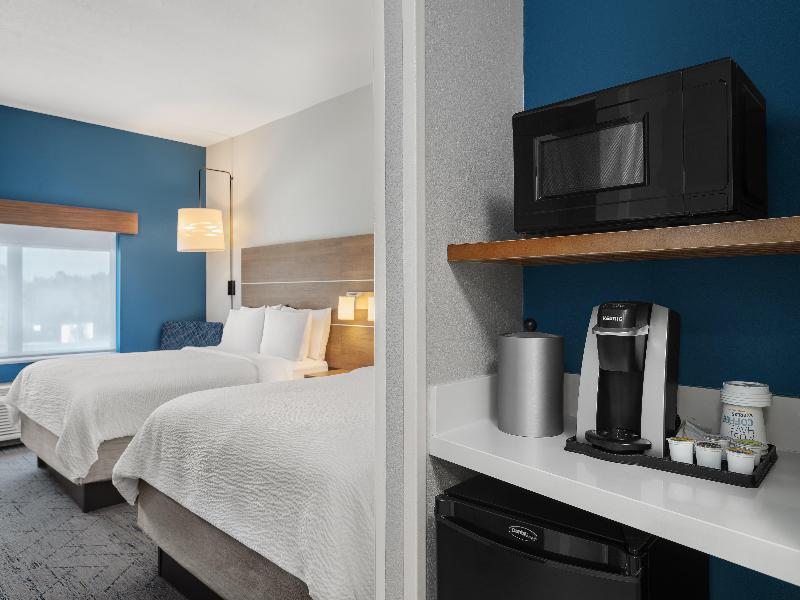 Holiday Inn Express & Suites West Melbourne image