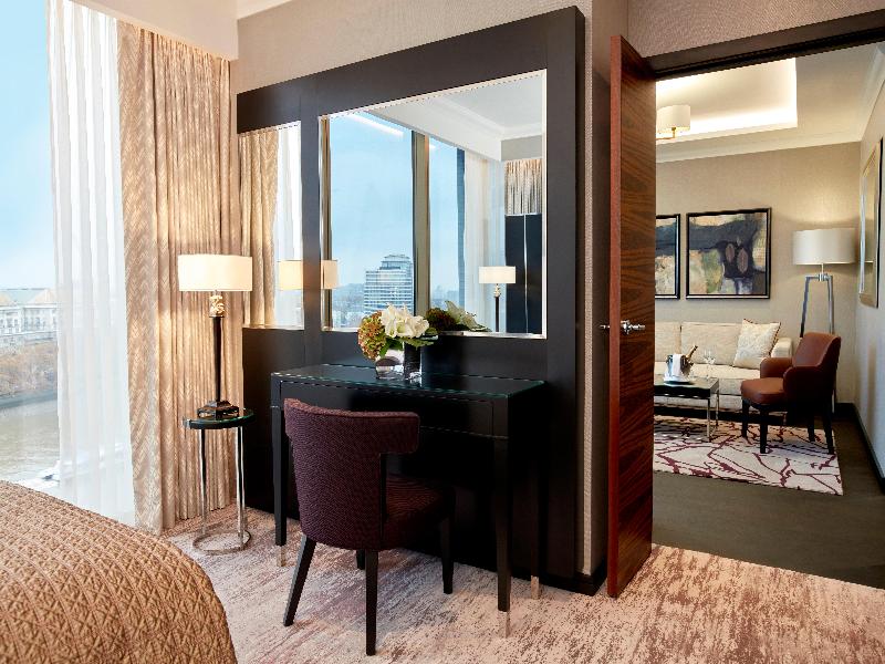 Hyatt Regency London Albert Embankment image