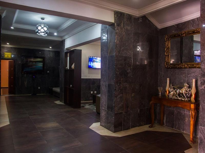 Eastgate Hotel image