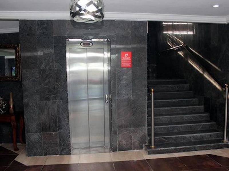 Eastgate Hotel image