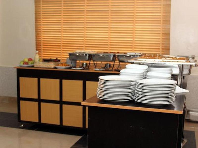 Eastgate Hotel image