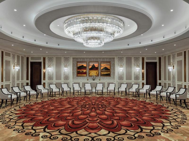 Sheraton Grand Danang Resort image