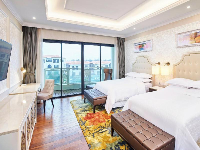 Sheraton Grand Danang Resort image