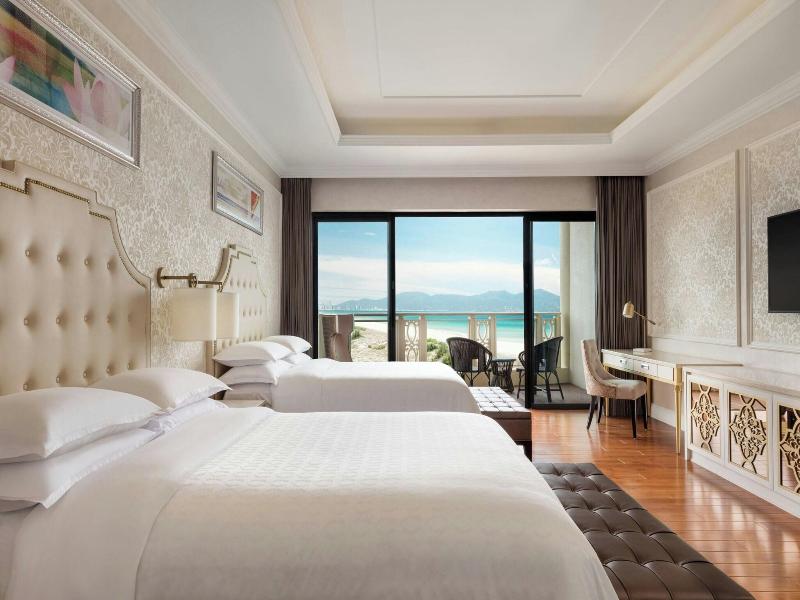 Sheraton Grand Danang Resort image