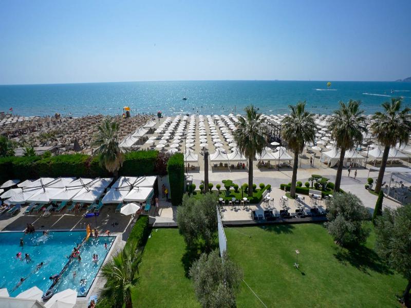 Premium Beach Hotel  image