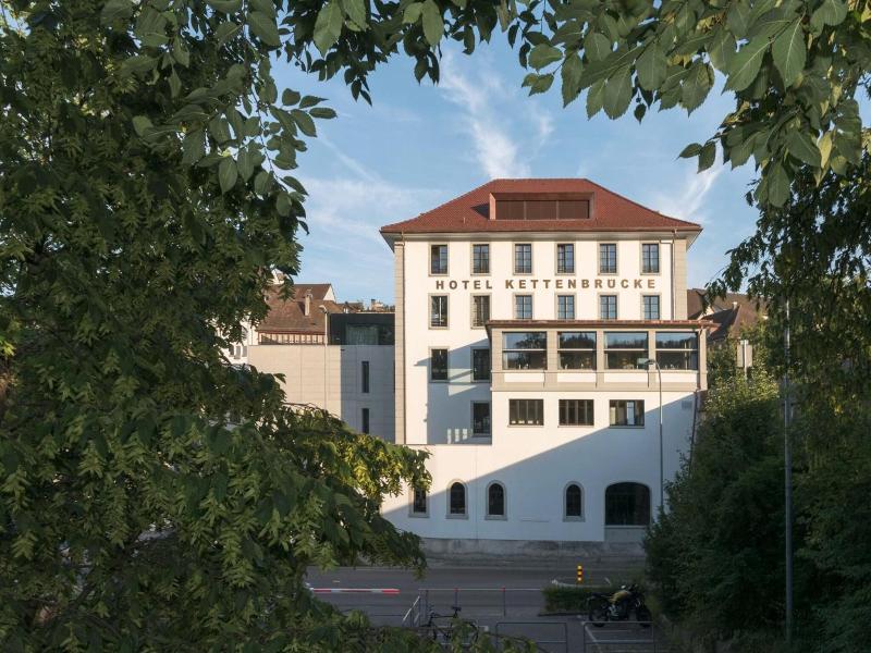 Hotel Kettenbrücke image