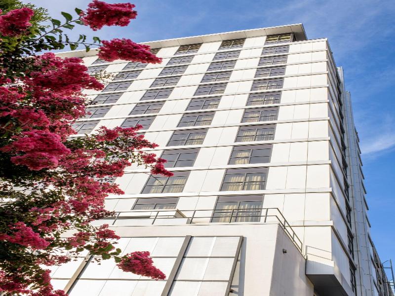 Hutton Hotel, Nashville, A Tribute Portfolio