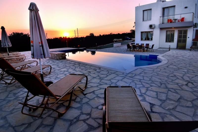 Oniros Villa — photo 2