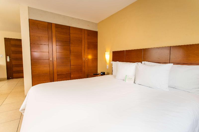 Bed room