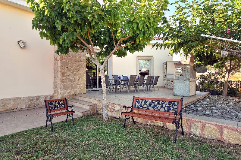 Dionysos Villa
