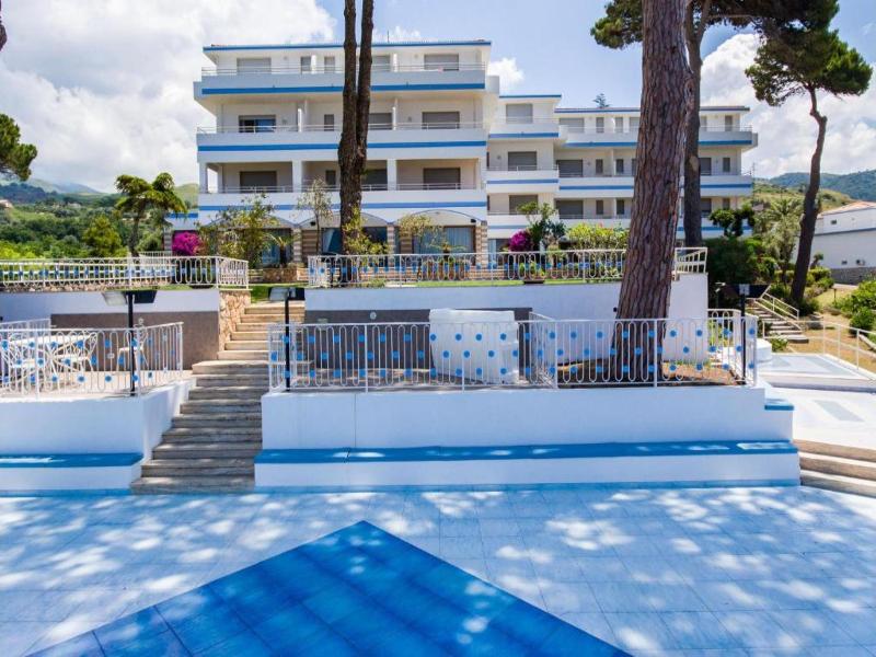 Hotel La Castellana — general view