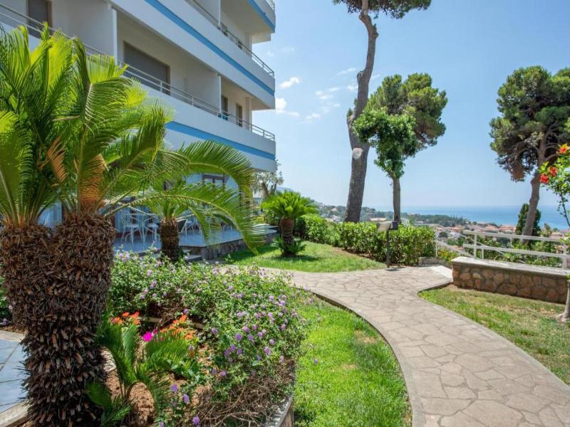 Hotel La Castellana image