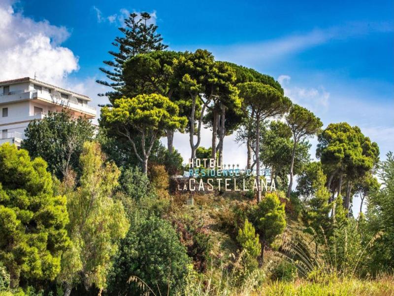 Hotel La Castellana image