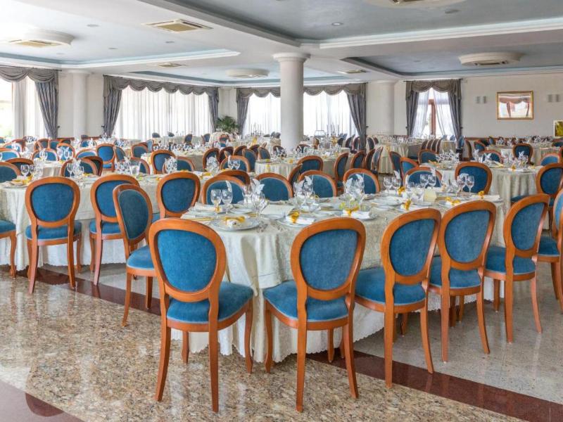Hotel La Castellana image