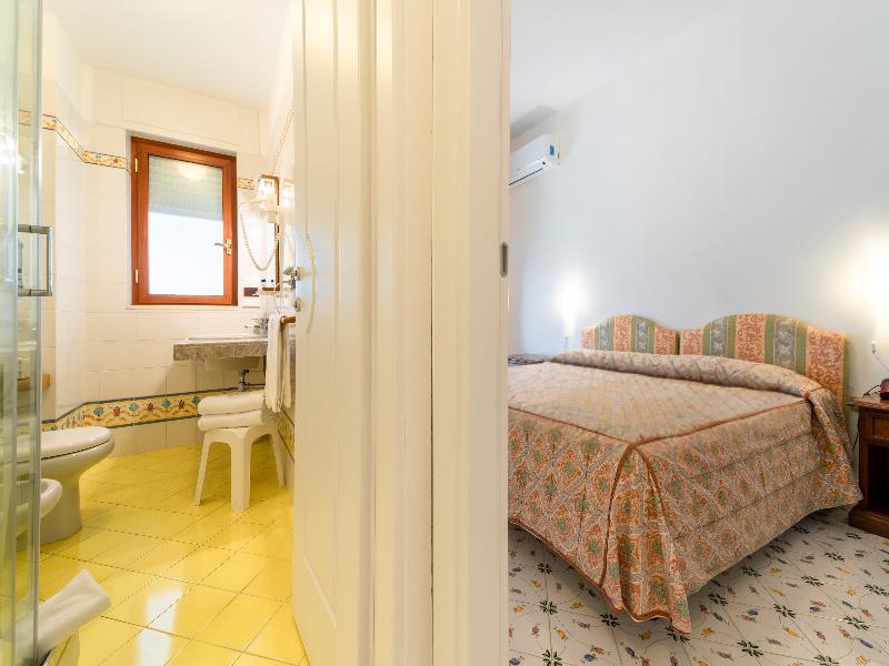 Hotel La Castellana image