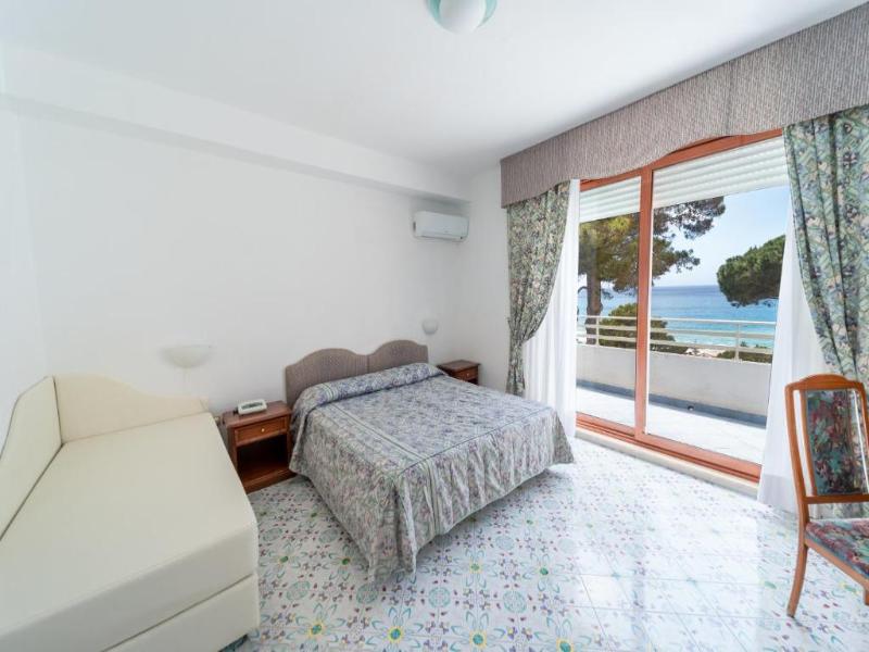 Hotel La Castellana image