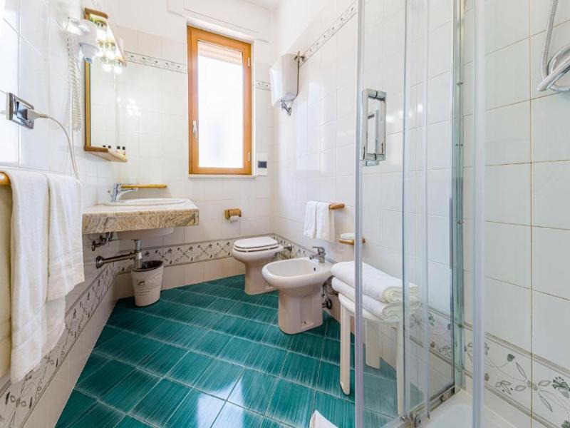 Hotel La Castellana image