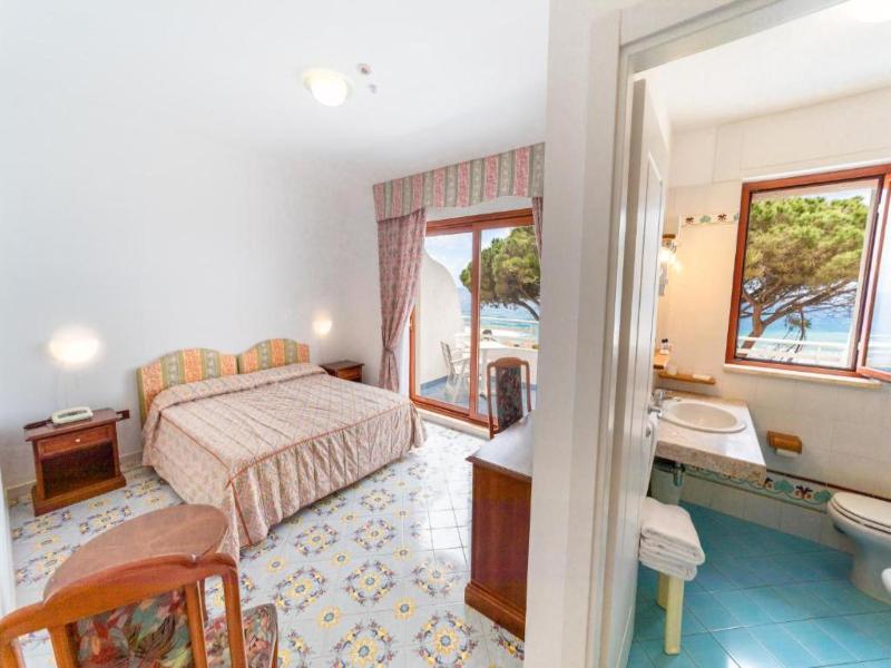 Hotel La Castellana image