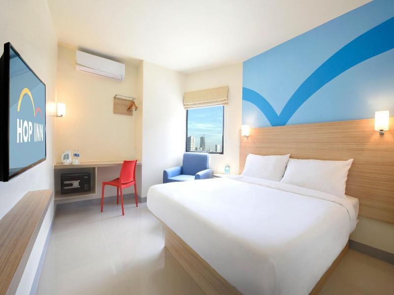 Hop Inn Hotel Aseana City image