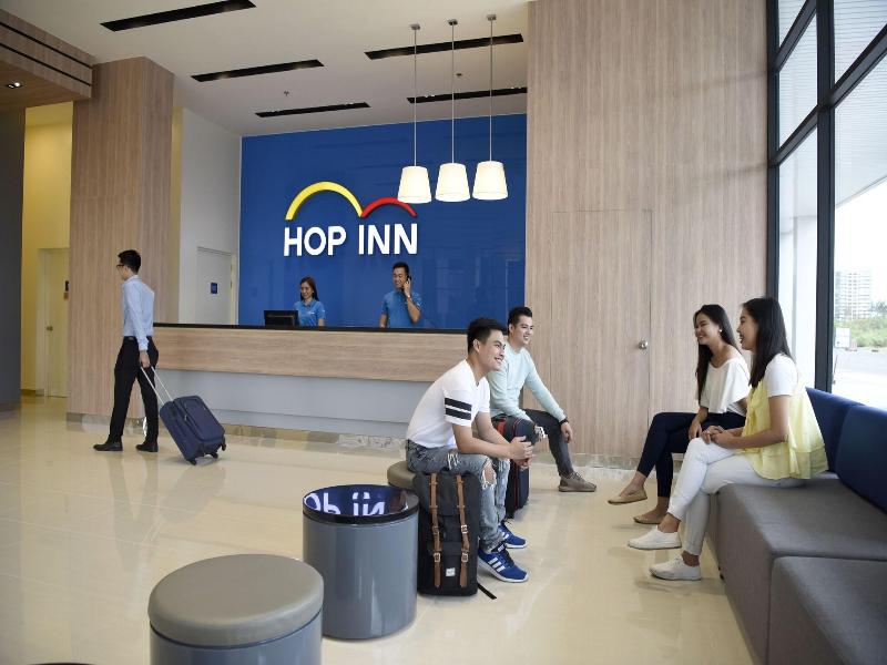Hop Inn Hotel Aseana City image