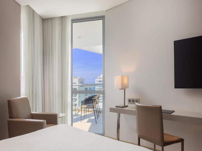 AC Hotel Santa Marta image