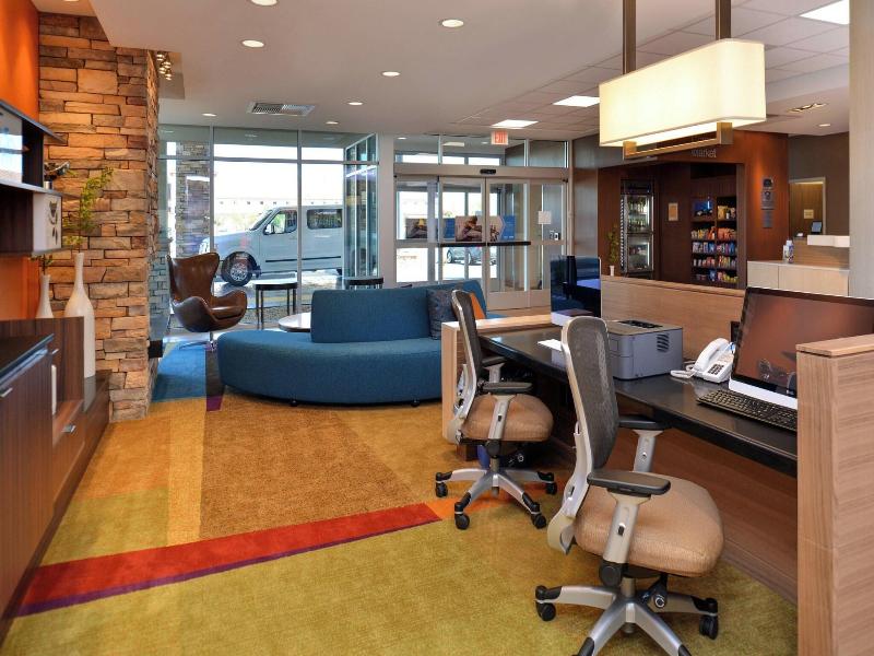 Fairfield Inn & Suites Sacramento Airport Woodland image