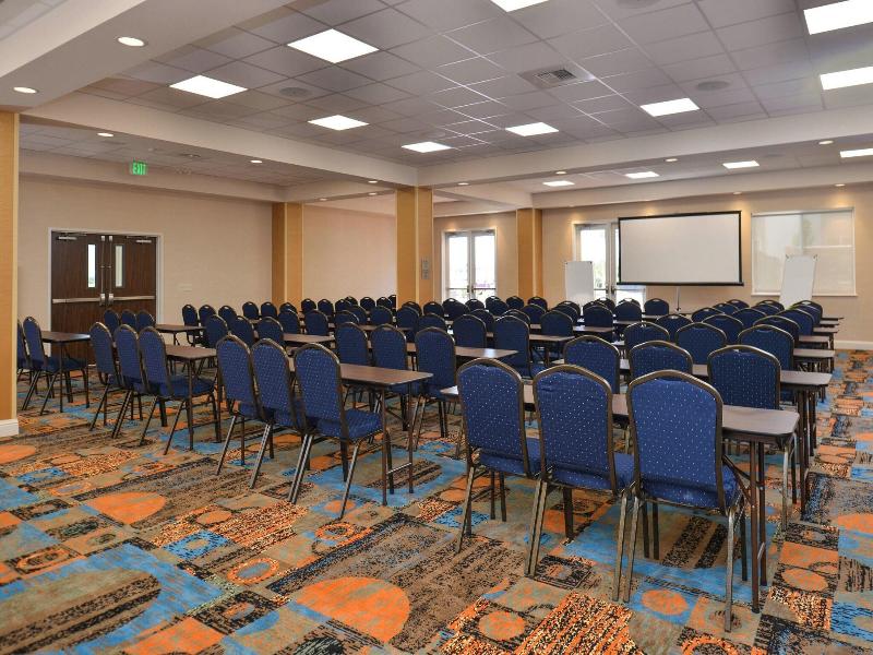 Fairfield Inn & Suites Sacramento Airport Woodland image