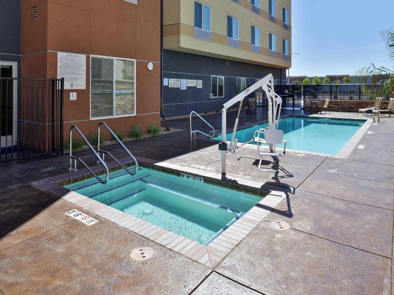 Fairfield Inn & Suites Sacramento Airport Woodland image