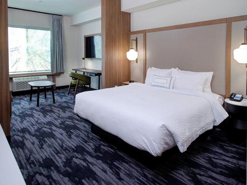 Fairfield Inn & Suites Allentown West image