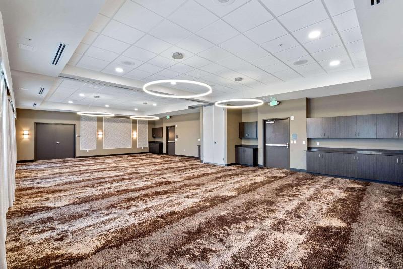 Best Western Plus Fillmore Inn & Suites image