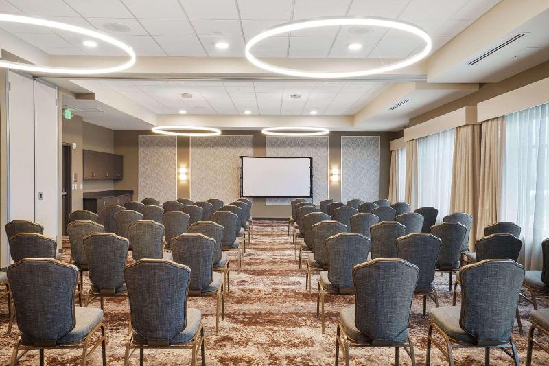 Best Western Plus Fillmore Inn & Suites image