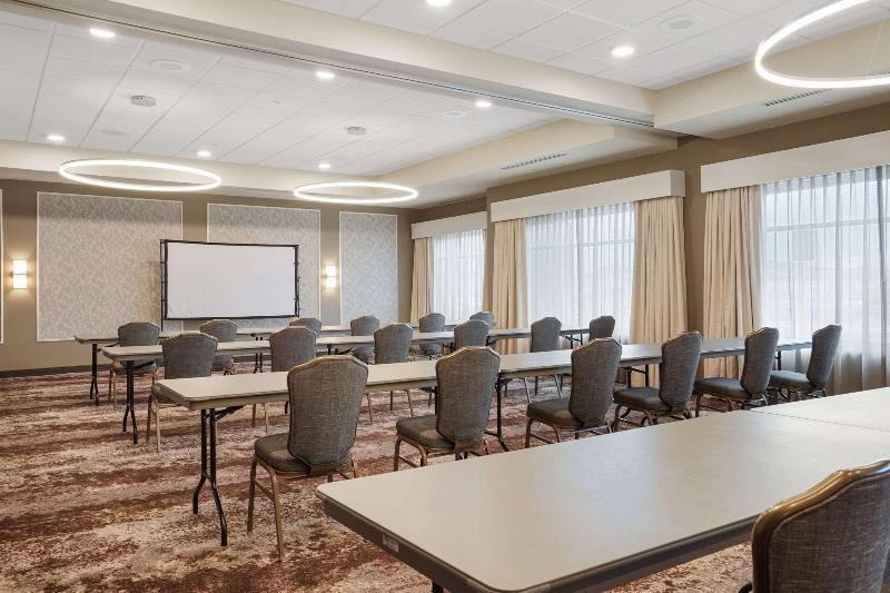 Best Western Plus Fillmore Inn & Suites image