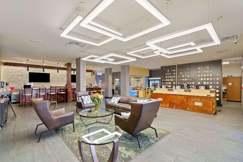 Best Western Plus Fillmore Inn & Suites image