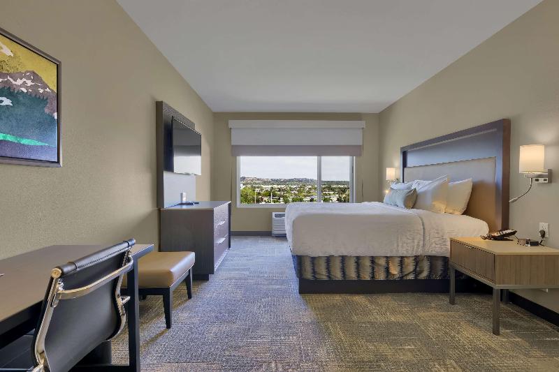 Best Western Plus Fillmore Inn & Suites image