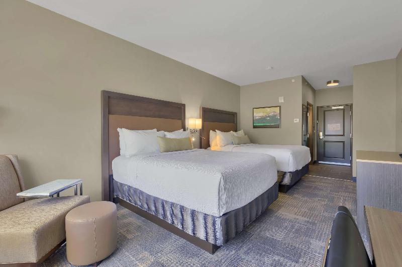 Best Western Plus Fillmore Inn & Suites image