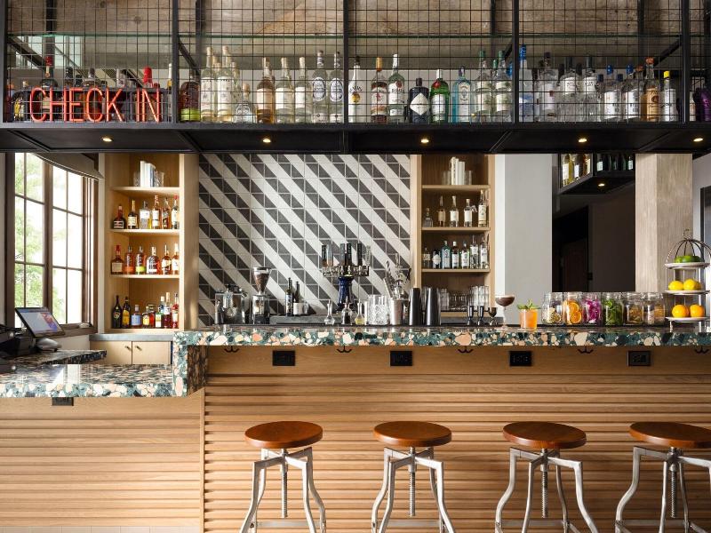 Moxy Santa Barbara image