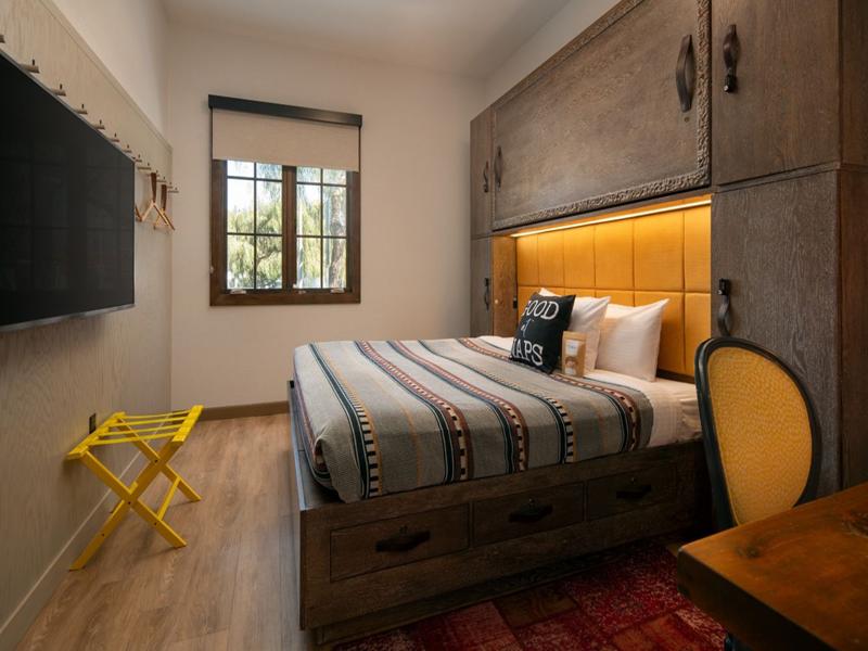 Moxy Santa Barbara image
