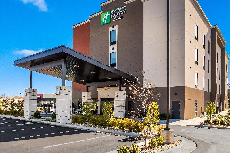 Holiday Inn Express Suites Tulsa East Catoosa IHG image